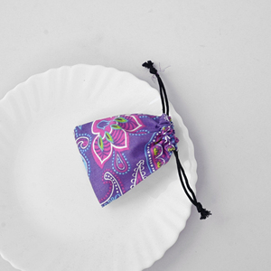 ถุงซิปล็อกใสโพลีสำหรับใส่เสื้อผ้าถุงพลาสติกสำหรับใส่ของใหม่พิมพ์ชื่อแบรนด์ตามสั่ง - Product Image 4