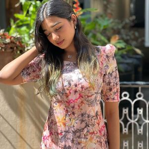 Ensemble Chanderi en coton à imprimé floral audacieux Tenue élégante et confortable pour diverses occasions avec tenue de fête rouge vif - Product Image 4