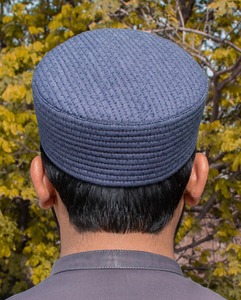 Classic Muslim topi with elegant grid stitching perfect for Friday prayer and spiritual use - Product Image 5