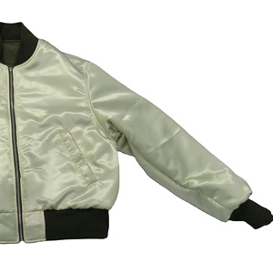 Chaqueta Bomber Personalizada con Logotipo Frontal para Hombre, Cuello Alto, Ligera, Cortavientos, con Ribetes en Contraste, Estilo Casual Varsity - Product Image 3