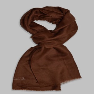 Barato al por mayor precio de invierno 100% Cachemira estilo sólido Color puro personalizado suave cálido hombres señora bufandas y chales - Product Image 2