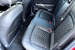 2023 G V 6 0 AWD Motor Doble Neumáticos R18 Batería de Litio Asientos de Cuero Cámara Trasera - Product Image 3