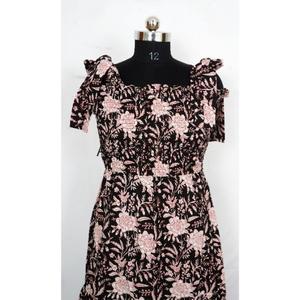 Vestido Midi Moderno y Ecológico de Algodón, Sin Mangas, Ajustado, para Mujer, con Estampado Floral Digital, Botones, Tejido de Punto, Lavado en Seco - Product Image 4