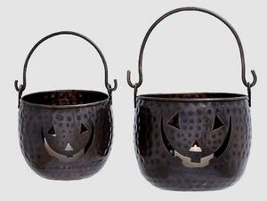 Seau d'Halloween en métal noir en forme de citrouille, porte-bonbons suspendu, design Jack O Lantern, décoration festive de table et suspendue - Product Image 6