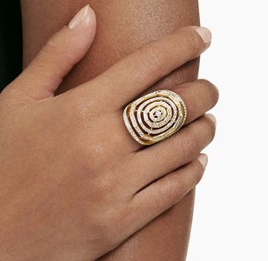 Anillo de compromiso para mujer Calidad fina 18K Chapado en oro rosa Diamantes blancos Corte 14K Material de oro Hecho principalmente Ajuste de incrustaciones de aleación - Product Image 2