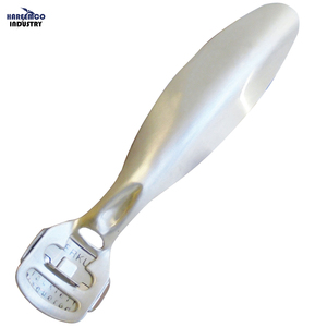 Râpe à pieds double face en acier inoxydable pour éliminer les peaux mortes et les callosités – Outil de pédicure - Product Image 1