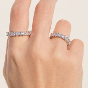 Anillo de Eternidad Completo de Estilo Clásico con Diamante Moissanite Corte Princesa D VVS con Plata de Ley 925, Regalo de Compromiso para Mujer - Product Image 6