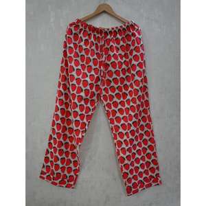 Ensemble de pyjama pour femmes en coton indien à imprimé floral, respirant, doux, décontracté, de luxe, en gros - Product Image 5