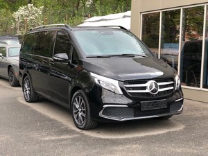 ประหยัดสุดๆ ปี 2020 2024 รถมือสอง Mercedes-Benz V-Class 300d 4maticS MPV บัส ราคาดีที่สุด พร้อมเบาะหนัง 7-9 ที่นั่ง เกียร์อัตโนมัติ พวงมาลัยซ้าย - Product Image 2