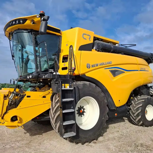 Cosechadora combinada barata, equipo agrícola usado en buen estado, cosechadora combinada New Holland CR9.90 en venta - Product Image 1