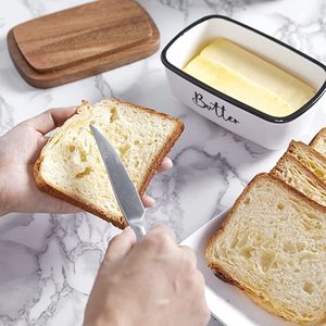 Plat à beurre de couleur blanche de haute qualité avec couvercle en bois Table à manger à la maison plat à beurre fait à la main en acier inoxydable au prix le plus bas - Product Image 6