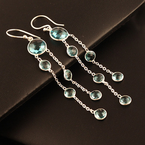 Pendientes de cadena larga de cuarzo azul suizo, Pendientes colgantes de varias piedras chapadas en plata - Product Image 4