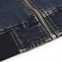 Blouson Bomber en Jean Slim Fit Personnalisé pour Homme – Style Vintage Décontracté avec Fermeture Éclair – Veste en Jean Tendance Streetwear – Blouson Universitaire