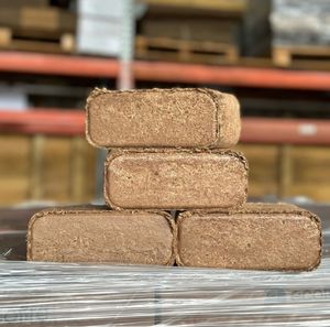 Briquetas de Madera a Precio Económico, Briquetas de Corteza y Aserrín para Uso Energético, Compre en Línea para Soluciones de Calefacción Eficientes - Product Image 1