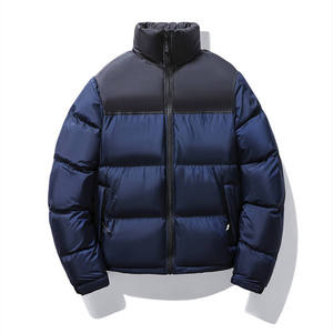 Chaqueta acolchada recortada de moda con logotipo personalizado para hombre, abrigo de invierno con cuello levantado y patrón de letras - Product Image 4