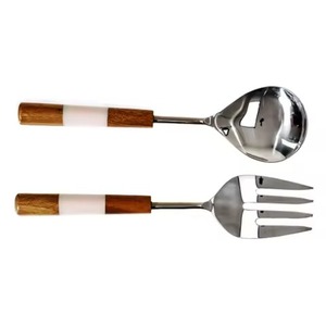 Ensemble de serveurs à salade modernes et élégants en acier inoxydable, couverts de service haut de gamme - Product Image 3