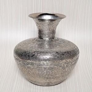 Made <b>of</b> Aluminium Flower Pot <b>Set</b> <b>of</b> <b>3</b> Different Colors Table Decoration Flower Vase and Pots Home Decoration Indoor Flower Pot - Product Image 5