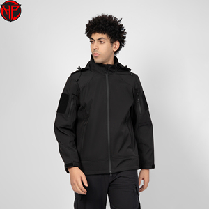 Chaqueta de Senderismo Ligera para Hombre, Diseño Nuevo con Característica Impermeable para Invierno - Precio de Mayoreo de Fábrica - Product Image 1