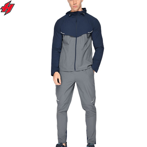 Ensemble Pantalon et Veste de Survêtement Coupe-Vent Rétro Personnalisé de Haute Qualité avec Patchwork de Couleurs en Polyester et Nylon Survêtement pour Hommes - Product Image 1