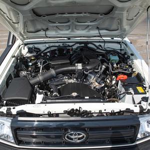 Toyota LandCruiser 4x4 Double Cab Pickup Truck Neuf Direction à droite et à gauche FOR-Land Cruiser Sièges en cuir arrière - Product Image 2