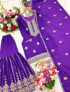 Hermoso Top de Piel Sintética para Bodas y Fiestas - Sarara y Dupatta - Product Image 2