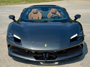 LIMPIO USADO 2024 F e r a r i 296 GTS RWD - Product Image 2