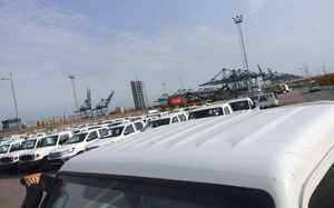 Toyota Hilux Revo GR SPORT 2.8l Turbo Diésel Automático Doble Cabina Usado en Buen Estado - Product Image 3