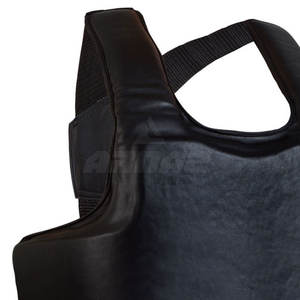 Protector de pecho con ajuste ajustable para deportes y actividades diarias Protector de pecho Premium con construcción ligera y ajuste cómodo - Product Image 5