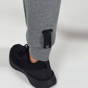 กางเกงขายส่งแฟชั่นฤดูใบไม้ร่วงใหม่ หลายกระเป๋า ไซส์ใหญ่ น้ำหนักเบา ระบายอากาศได้ดี ผลิตจากโพลีเอสเตอร์ รับผลิตแบบ OEM พร้อมสกรีนโลโก้ กางเกงลำลองผู้ชาย - Product Image 3