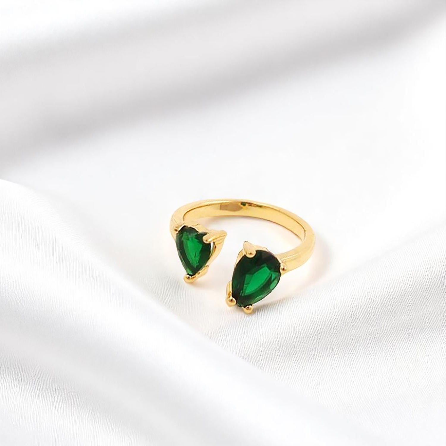 มรกตควอตซ์