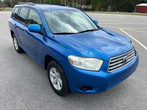 Toyota Highlander Base 4WD 2008 / Disponible à la vente avec faible kilométrage, moteur essence / Véhicule d'occasion en excellent état et sans accident - Product Image 2