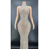Robe décontractée mini respirante sans manches à col en V, taille naturelle, en maille filet transparente ornée de strass et de paillettes, en aluminium