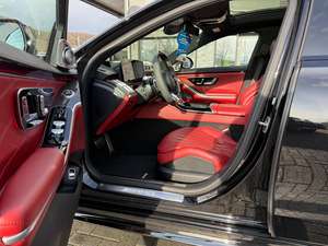 Mercedes-Benz S63 AMG 2024 usado, 8 cilindros, 4.0L, híbrido Euro6, potencia 590 (802hp), transmisión automática, volante a la izquierda - Product Image 5