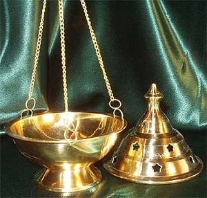 Quemador de incienso de latón puro con diseño elegante para decoración de templo Pooja meditación relajación rituales de limpieza espiritual - Product Image 5