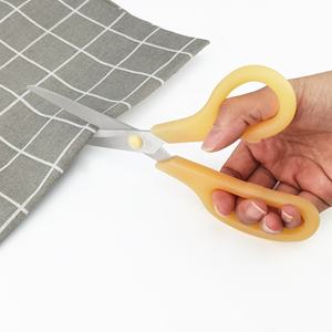 Ciseaux de couture pointus en acier inoxydable allemand de 8 "ciseaux de broderie ciseaux spécifiques au bureau poignée en plastique de haute qualité - Product Image 2