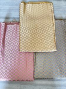 Tissu de brocart Tissu décoratif finement tissé avec des motifs riches pour les robes et les sacs Caractéristiques Fils métalliques - Product Image 3