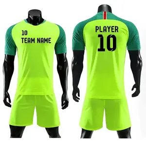 Gemaakt In Pakistan Lage Prijs Leverancier Ontwerp Uw Eigen Voetbal Uniform Groothandel Voetbal Uniform Set Op Maat Gedrukt Logo Team.