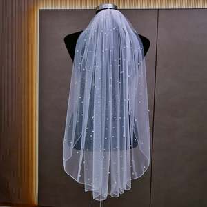 Peineta para el Cabello Bridella V06-IY0.9, Elegante, Color Marfil, con Perlas y Malla, Hecha a Mano, Cómoda, con Pedrería, para Bodas, Bailes de Graduación o Eventos Formales - Product Image 3