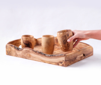 Ensemble de 3 plateaux de rangement classiques en bois d'olivier rustique, durables et écologiques, avec bords traditionnels, décoration de table basse pour cadeaux