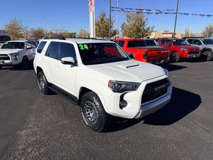 <span class=keywords><strong>Toyota</strong></span> <span class=keywords><strong>4Runner</strong></span> TRD Pro 2024 blanche, moteur essence, occasion, sièges en cuir, toit ouvrant, SUV, camionnette, au meilleur prix. - Product Image 4