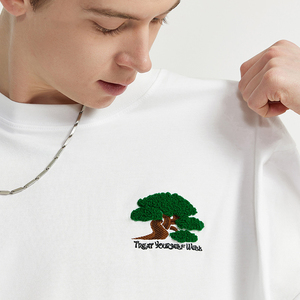 เสื้อยืดเจอร์ซีย์แขนสั้นผู้ชาย Streetlab ปักลายต้นสนด้วยไหมเชนีล ทรงหลวม สไตล์สตรีท ผ้าฝ้าย 100% 220 กรัม - Product Image 2