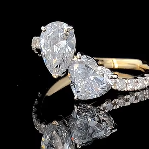 Anillo Toi et Moi con Diamante Cultivado en Laboratorio de Corte Pera de 2.00 CTW, Certificado SGL, Oro Sólido de 14K |   Anillo de Compromiso para Mujer - Product Image 2