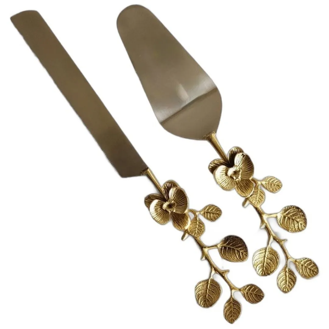 Moderner Stil Made in India Großhandel Schöne Golden Leaf Design Griff Hochzeits torte und Messer Set für Hotel Restaurant Home