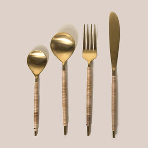 Cubiertos de acero inoxidable chapados en oro con asas blancas, vajilla elegante, colección de cubiertos para el hogar, comedor, hotel y restaurante - Product Image 4