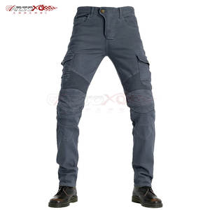 Pantalon en jean de moto pour homme avec coutures renforcées et design élégant et coupe ajustée Pantalon en jean de moto durable pour homme - Product Image 1