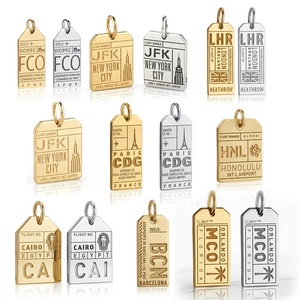 Breloques pour étiquettes d'aéroport |   Pendentifs de <span class=keywords><strong>voyage</strong></span> en acier inoxydable plaqué or PVD 18 carats |   Imperméable, hypoallergénique et résistant au ternissement - Product Image 1