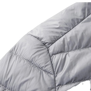 เสื้อแจ็คเก็ตฤดูหนาวคุณภาพสูงสำหรับผู้ชาย แบบมีซิป บุใยสังเคราะห์ พิมพ์โลโก้ได้ตามต้องการ ขายส่ง มีไซส์ใหญ่ ผู้ผลิตขายตรง - Product Image 6