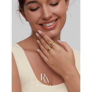 Anello con sigillo a raggi di sole placcato oro 18K, anti-ossidazione, con fascia dorata casual e design a margherita - Product Image 1