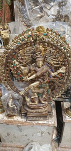 ประติมากรรมพระพิฆเนศทองเหลืองแบบดั้งเดิมสำหรับเป็นของชำร่วยงานขึ้นบ้านใหม่ - Product Image 4