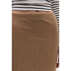 Jupe en satin décontractée avec coton texturé, élasthanne et dentelle, taille naturelle, longueur maxi, idéale pour les fêtes, été - Product Image 5